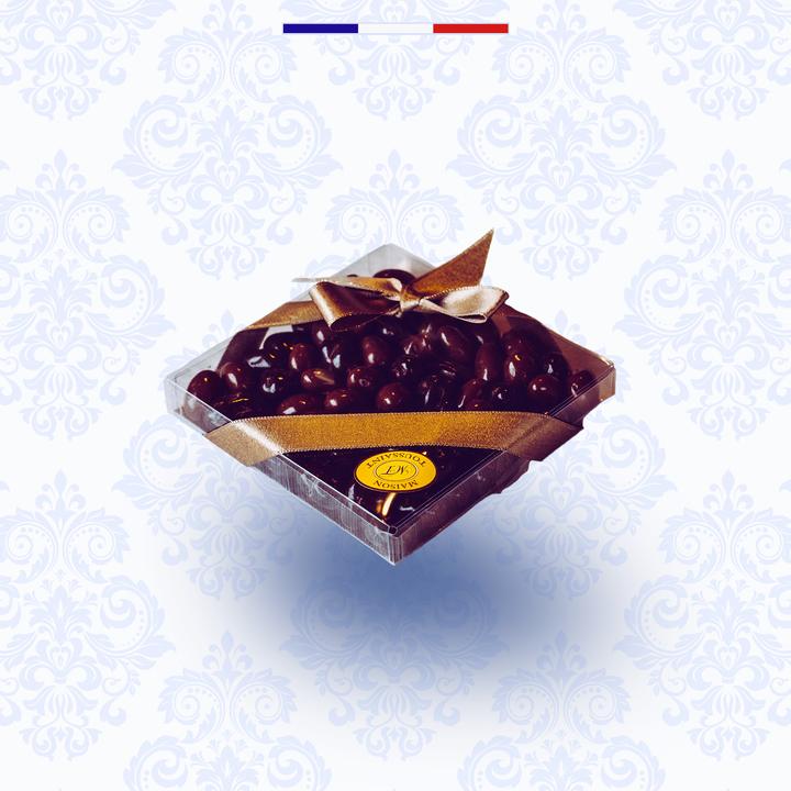 Chocolate coated berries